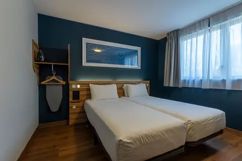 Travelodge Barcelona Poblenou in Barcelona — foto 3