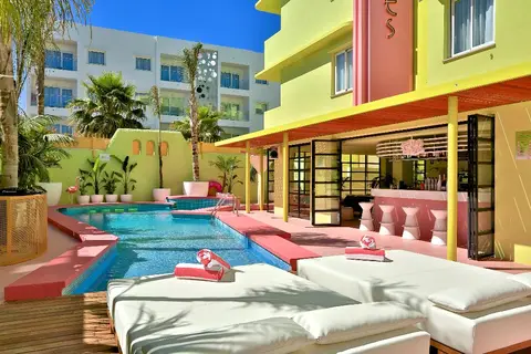 Tropicana Ibiza Suites in Sant Jordi de ses Salines — foto 14