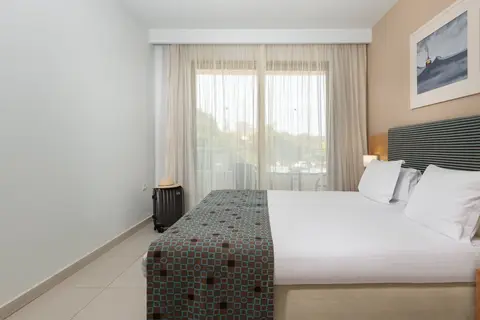 Iolida Beach Hotel in Agia Marina — foto 28