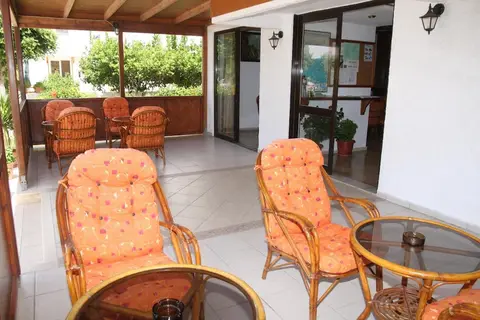 Andavis in Καρδάμαινα — foto 28