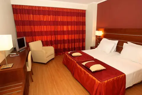 Turim Europa Hotel in Almada — foto 6