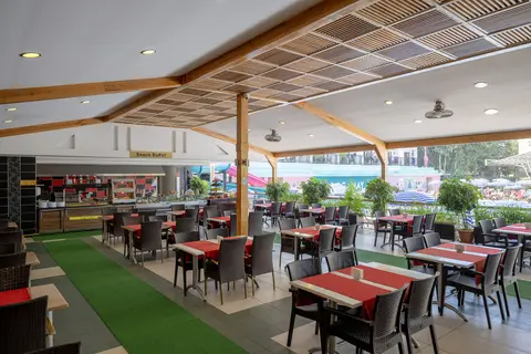 Beach Club Doganay in Alaşehir — foto 10