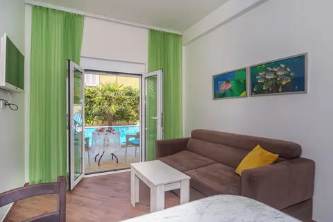 Apartments Fortunella in Petrovac na Moru — foto 23