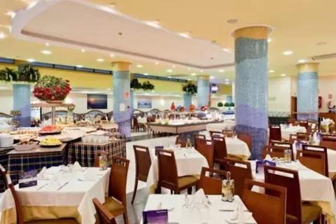 Aparthotel - Apartamentos Olimar II in Calafell — foto 8