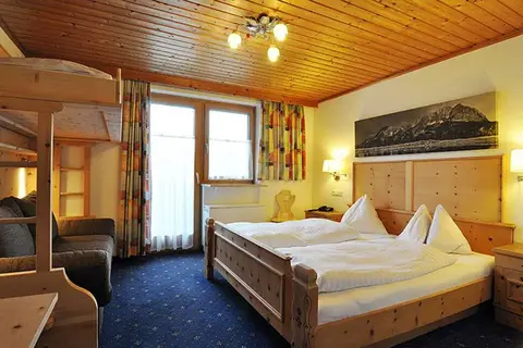 Kaiserhotel Kitzbüheler Alpen in Oberndorf in Tirol — foto 22