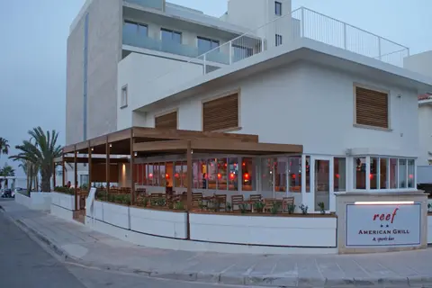 Sunrise Jade Hotel in Παραλίμνι — foto 20