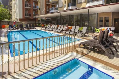 Kleopatra Ada Beach in Alanya — foto 15
