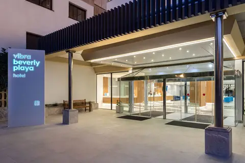 Vibra Beverly Playa in Peguera — foto 32