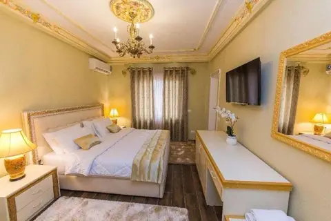 Empire Hotel in Durrës — foto 2
