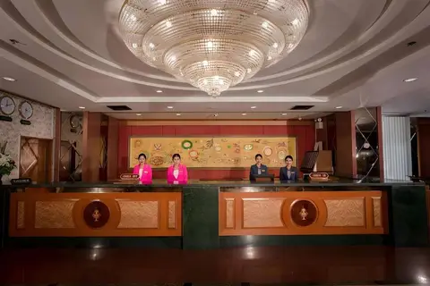 Grand Tower Inn Rama Vi in Bangkok — foto 3