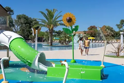 Camping Le Logis in Saint-Palais-sur-Mer — foto 12