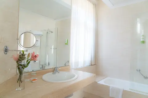 Hotel Inglaterra Granada in Granada — foto 3