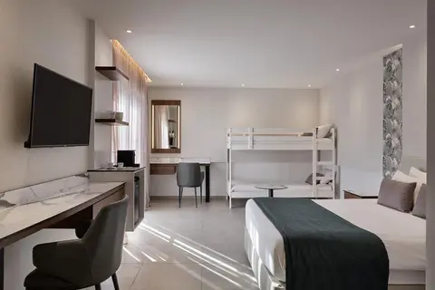 Atlantica Sungarden Park in Ayia Napa — foto 5