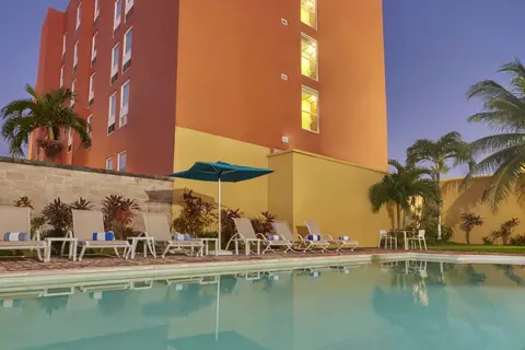 City Express Plus by Marriott Cancún Aeropuerto Riviera in Cancún, foto 4