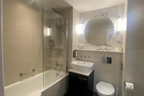 London Chigwell Prince Regent Hotel, BW Signature Collection in Londen — foto 22