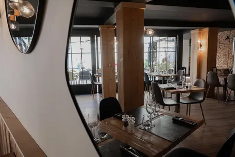 Rock Noir Hôtel & Spa in La Salle-les-Alpes — foto 12