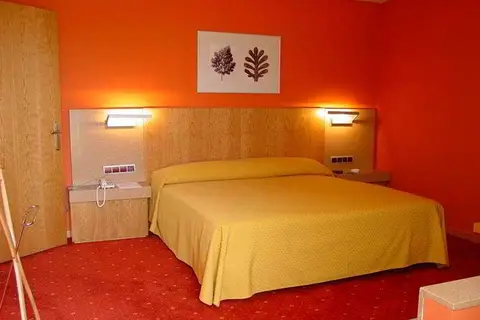 Hotel Silvota in Llanera — foto 20