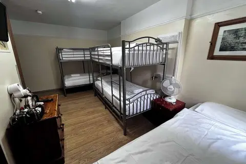 Dolphin Inn in Londen, foto 14