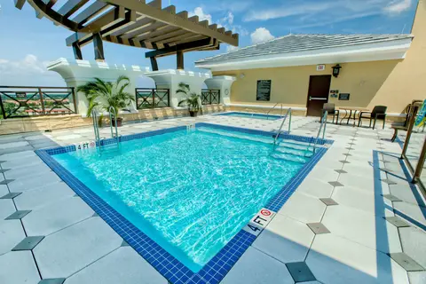 Ramada Plaza by Wyndham Orlando Resort & Suites International Drive in Orlando — foto 28