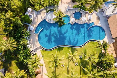 Outrigger Khao Lak Beach Resort in คึกคัก — foto 2