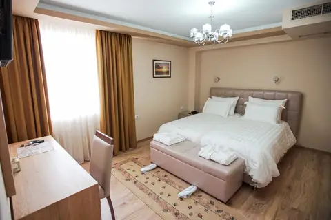 Christi's Hotel Borova in Korca — foto 13