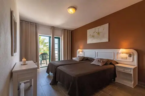 Aparthotel Neptuno in Adeje — foto 4