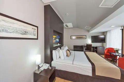 Beyaz Saray in Fatih — foto 3