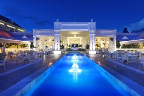 Bahia Principe Fantasia Punta Cana in Salvaleón de Higüey — foto 3