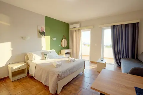Ilios Mare Hotel in Agia Marina, foto 4