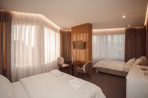 Hotel Chicago in Shkodra — foto 25