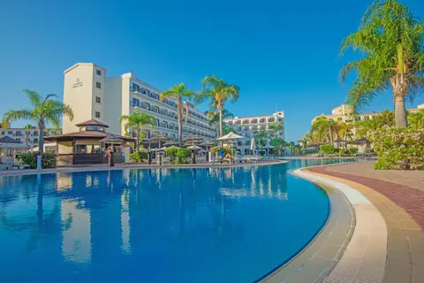 Tsokkos Gardens Hotel in Παραλίμνι — foto 9