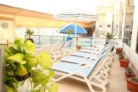 Lavender Hotel Sharjah in Al Khalidiyah — foto 16