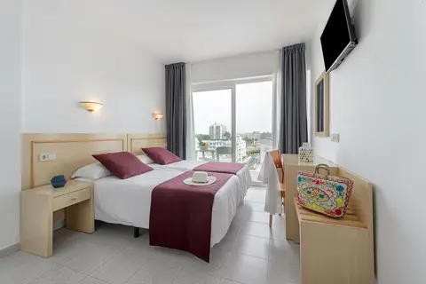 Hotel Vibra Riviera in Sant Josep de sa Talaia — foto 12