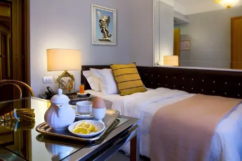 The Marcella Royal Hotel - Rooftop Garden in Rome — foto 11