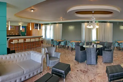 Theofilos Superior Hotel in Πέτρα — foto 16
