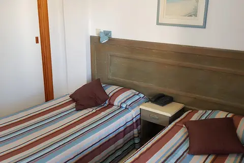 Apart Hotel Calema Avenida Jardim in Monte Gordo — foto 12
