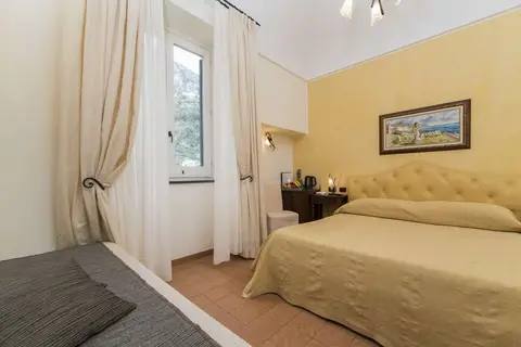 Hotel Villa Annalara in Amalfi — foto 11