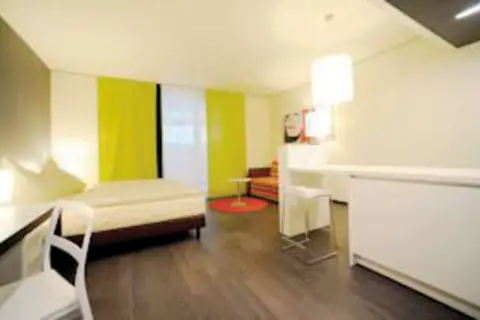 harry's home Wien Millennium Tower in Wenen — foto 4