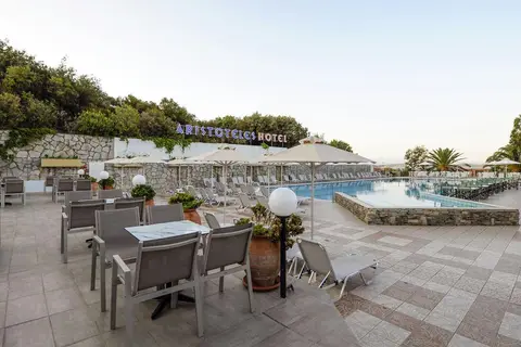 Aristoteles Holiday Resort & Spa in Ουρανούπολη — foto 18