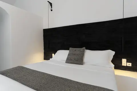 Mill Houses New Elegant Suites in Santorini Yachting Club, foto 29