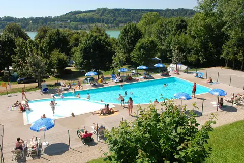 Camping Le Grand Lac in Clairvaux-les-Lacs — foto 2