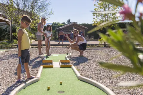 Camping Les Rives De Condrieu in Condrieu — foto 9