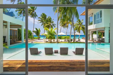 Amilla Maldives in Amilla Fushi — foto 10