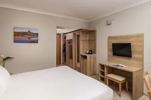 Qawra Palace Resort & Spa in San Pawl il-Baħar — foto 25