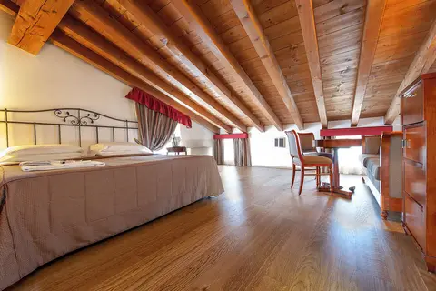 Hotel Villa Malaspina in Castel d'Azzano — foto 23