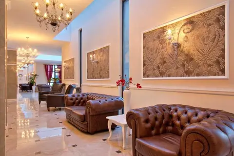 White Rock Castle Suite Hotel in Златни пясъци — foto 5