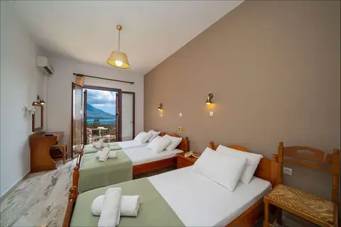 Karavados Beach Hotel in Καραβάδος — foto 13