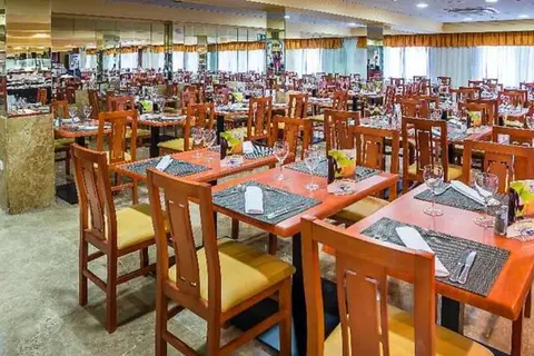 Hotel Avenida in Benidorm — foto 22