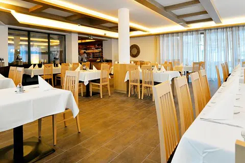 Alm Hotel Kärnten foto 8