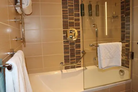 Hilton Garden Inn Dubai Mall Avenue in Dubai — foto 12
